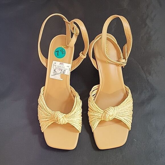 BRAND NEW KENSIE KAIKO SQUARE OPEN TOE BLOCK HEEL SANDAL - Picture 2 of 16